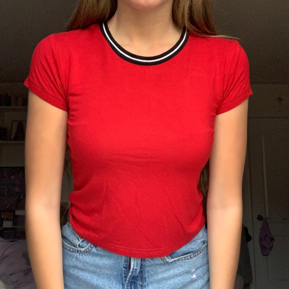 Border neck tee!